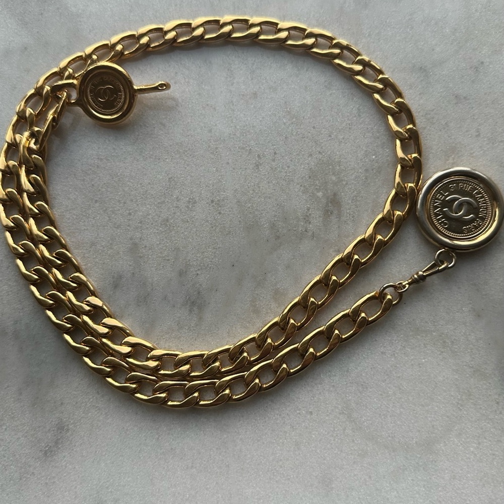 Beautiful vintage Chanel belt